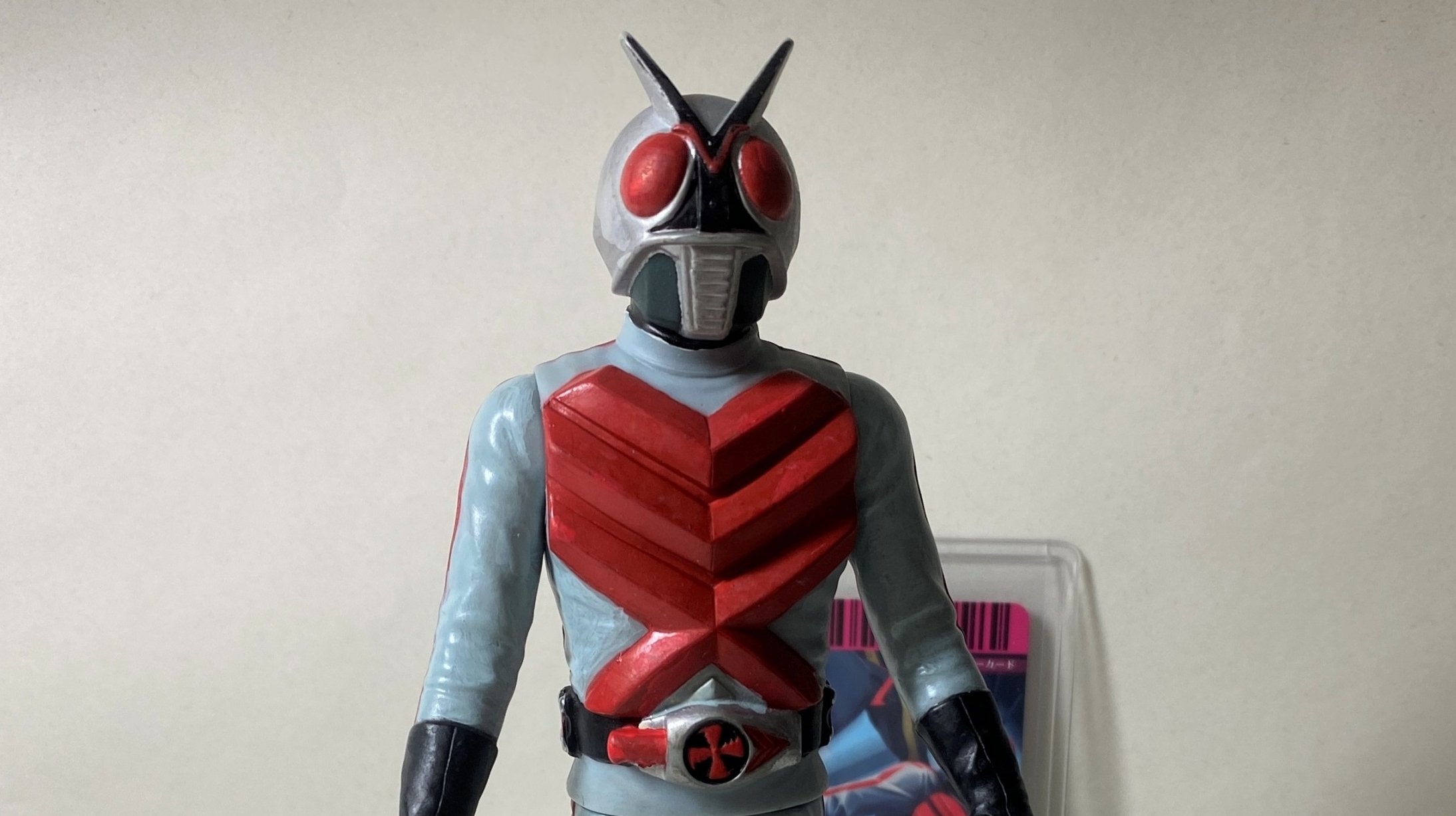昭和ライダーを蘇らせる！仮面ライダーXソフビを筆塗り全塗装で
